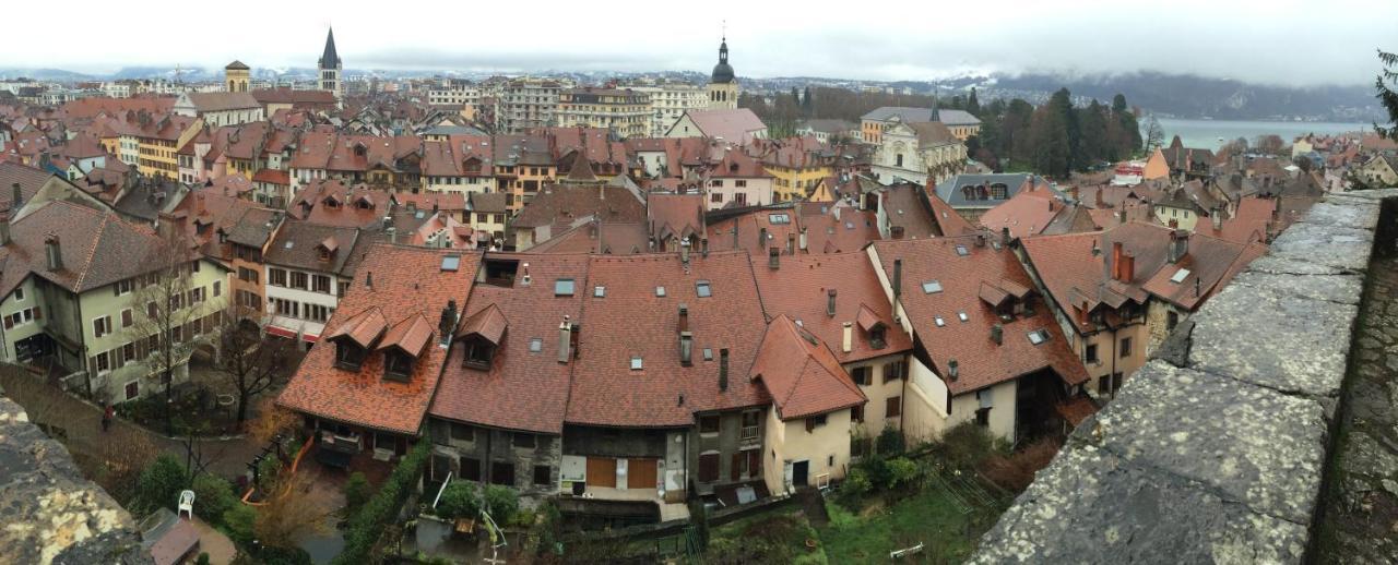 Gite Urbain Au 2Bis - Annecy Buitenkant foto